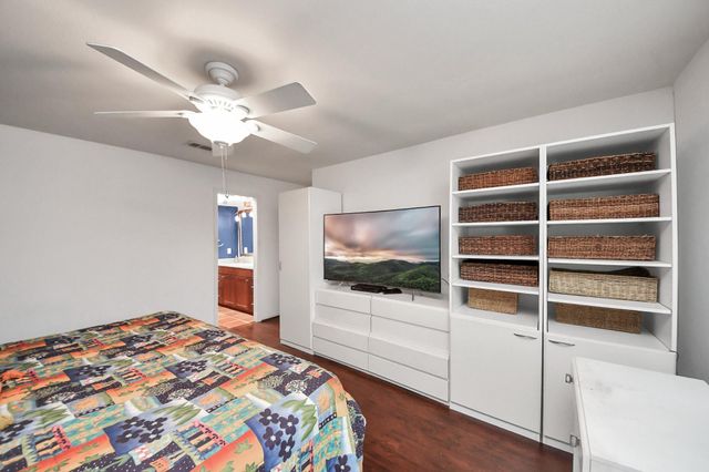 2210 Linea Del Pino Street, Houston, TX 77077
