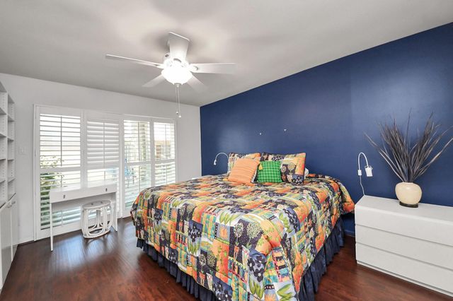 2210 Linea Del Pino Street, Houston, TX 77077