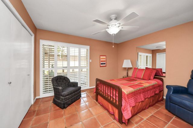2210 Linea Del Pino Street, Houston, TX 77077
