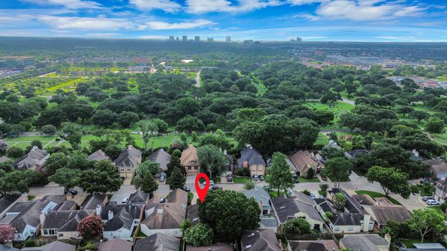 2210 Linea Del Pino Street, Houston, TX 77077