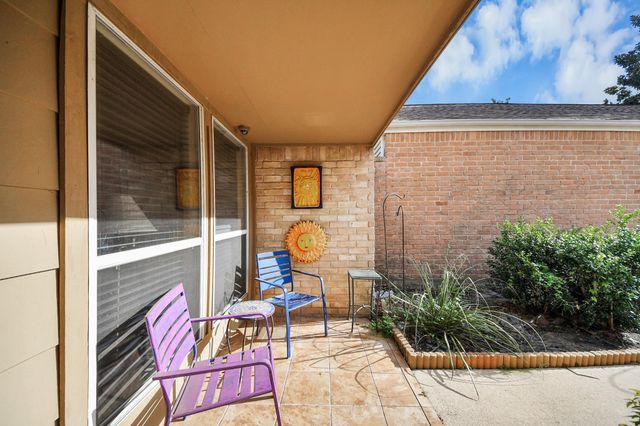 2210 Linea Del Pino Street, Houston, TX 77077