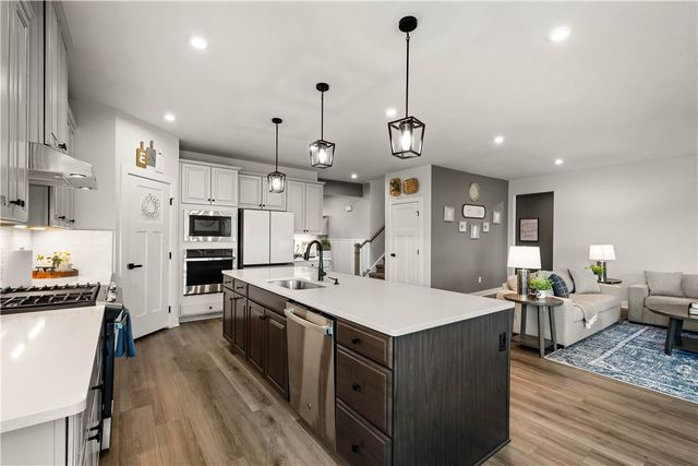 353 Crossing Drive, North Strabane, PA 15330