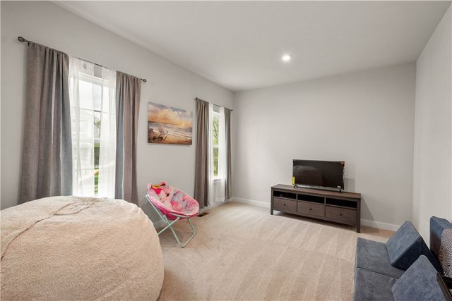 353 Crossing Drive, North Strabane, PA 15330