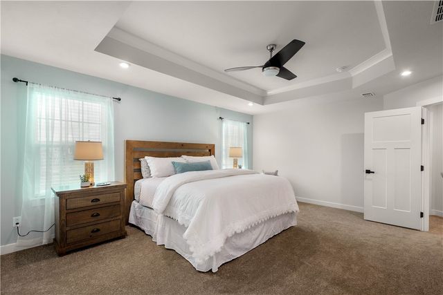 353 Crossing Drive, North Strabane, PA 15330