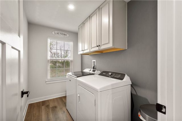 353 Crossing Drive, North Strabane, PA 15330