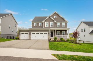 353 Crossing Drive, North Strabane, PA 15330