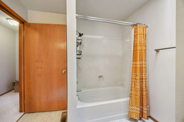 1768 Crestview Drive, Ashland, OR 97520