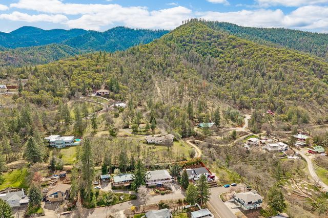 1768 Crestview Drive, Ashland, OR 97520