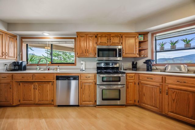 1768 Crestview Drive, Ashland, OR 97520