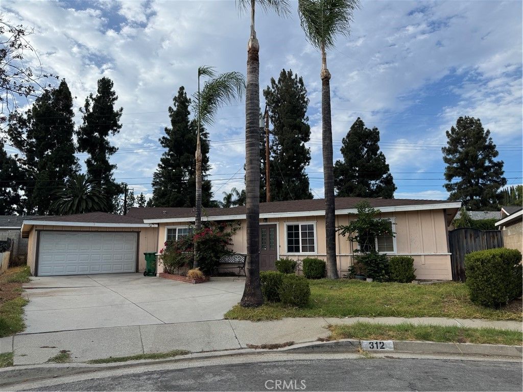 312 Silton, San Dimas, CA 91773