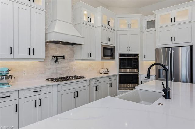 15378 Turin DR, Naples, FL 34114