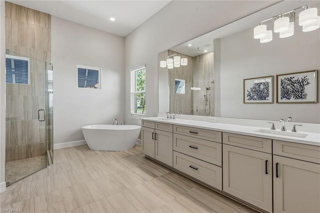 15378 Turin DR, Naples, FL 34114