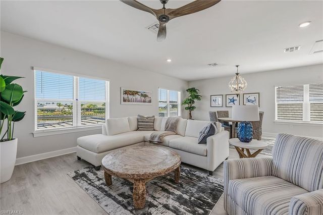 15378 Turin DR, Naples, FL 34114