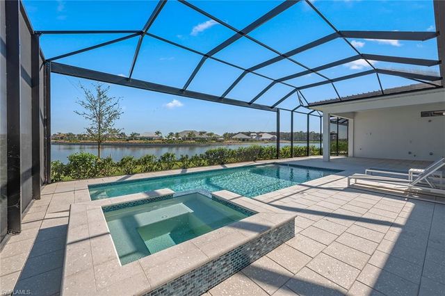 15378 Turin DR, Naples, FL 34114