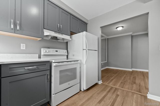 25835 Woodward 103, Royal Oak, MI 48067