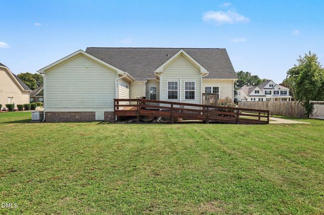 1633 Holloman Drive, Fayetteville, NC 28312
