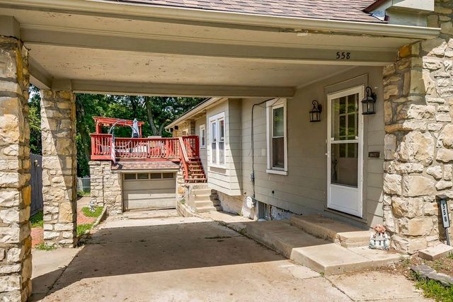 558 S Arlington Avenue, Independence, MO 64053