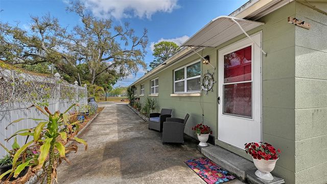 1860 7TH STREET, Sarasota, FL 34236