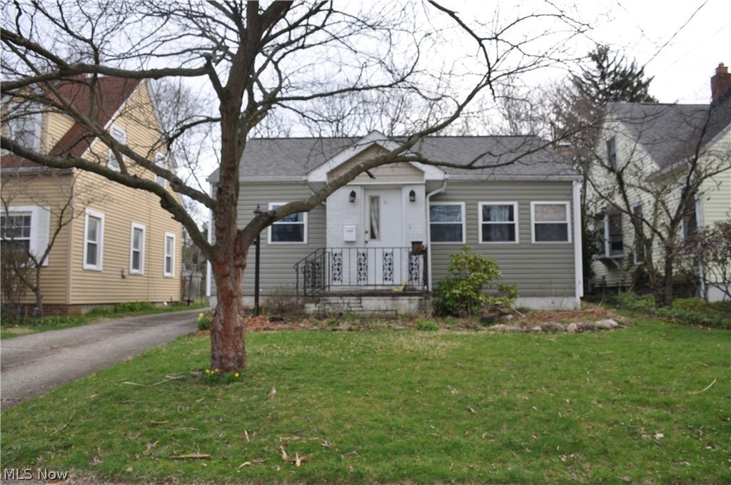 175 Harcourt Drive, Akron, OH 44313