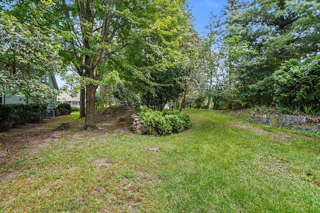 308 S Barker Street, New Buffalo City, MI 49117