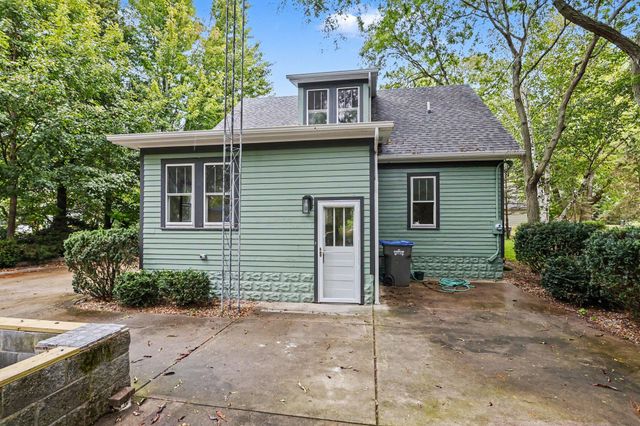 308 S Barker Street, New Buffalo City, MI 49117
