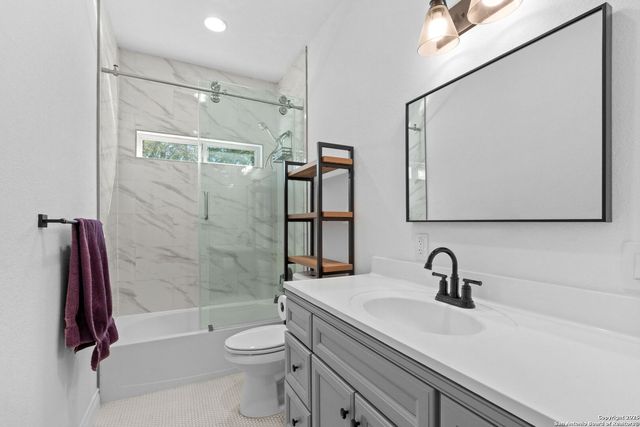 926 Joyce Marlene Dr., Poteet, TX 78065