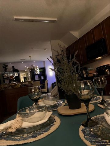 657 SE 31st Ave 657, Homestead, FL 33033