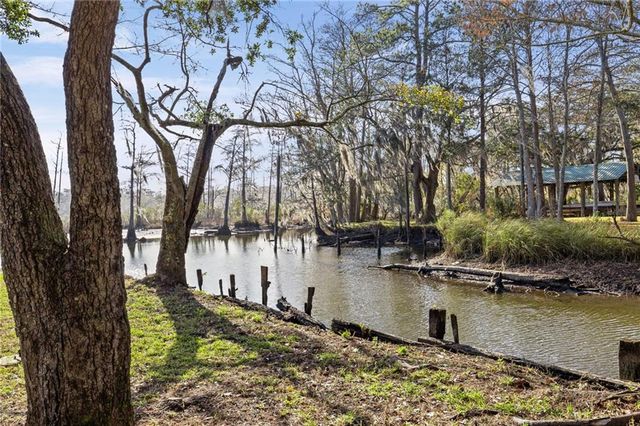 2315 Hillwood S Drive, Mobile, AL 36605