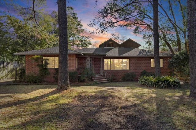 2315 Hillwood S Drive, Mobile, AL 36605