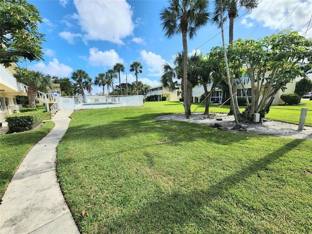 2755 NE 28TH AVENUE A3, Lighthouse Point, FL 33064