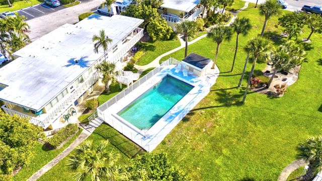 2755 NE 28TH AVENUE A3, Lighthouse Point, FL 33064