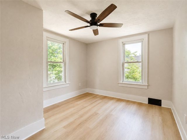 804 Beardsley Street, Akron, OH 44311
