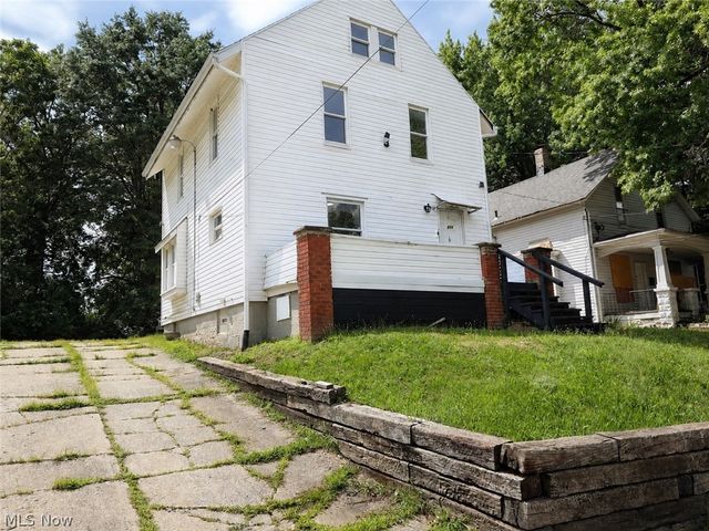 804 Beardsley Street, Akron, OH 44311
