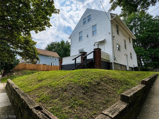 804 Beardsley Street, Akron, OH 44311