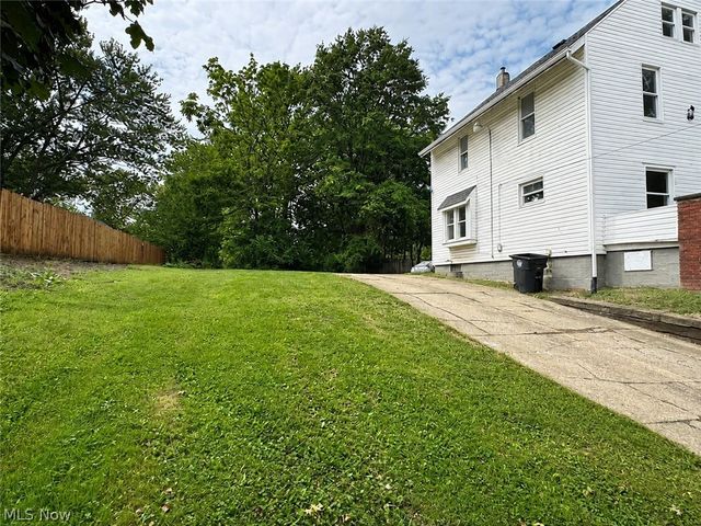 804 Beardsley Street, Akron, OH 44311