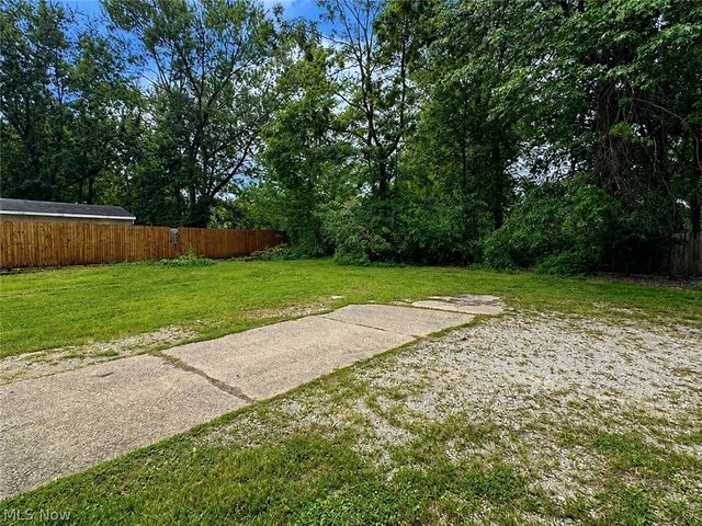 804 Beardsley Street, Akron, OH 44311
