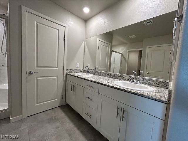 10228 Crimson Meadow Avenue, Las Vegas, NV 89166