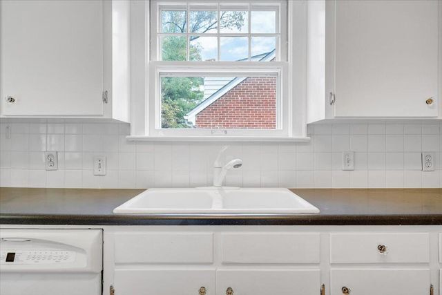 2469 Tillett RD, Roanoke, VA 24015