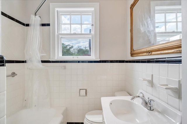 2469 Tillett RD, Roanoke, VA 24015