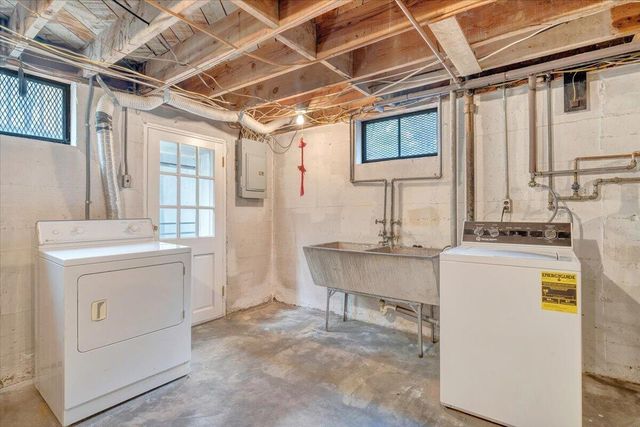 2469 Tillett RD, Roanoke, VA 24015