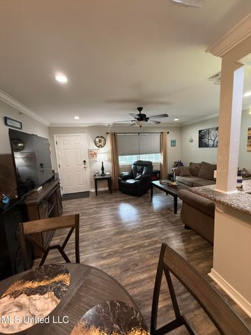 1282 Beach Boulevard, 105, Biloxi, MS 39530