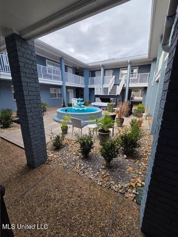 1282 Beach Boulevard, 105, Biloxi, MS 39530