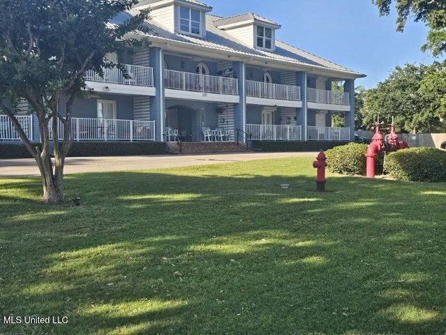 1282 Beach Boulevard, 105, Biloxi, MS 39530