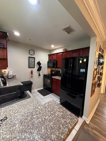 1282 Beach Boulevard, 105, Biloxi, MS 39530