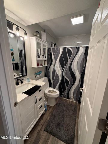 1282 Beach Boulevard, 105, Biloxi, MS 39530