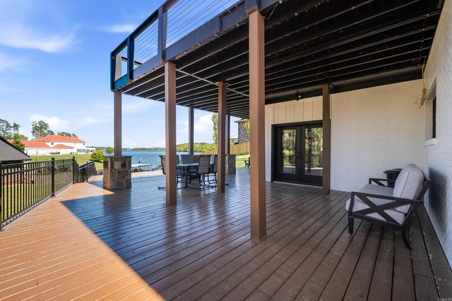 131 S Lakeland Point, Hot Springs, AR 71913