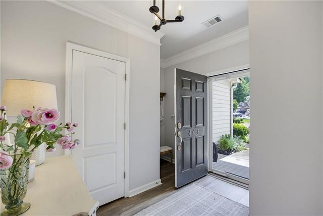 403 Mountain View Lane, Woodstock, GA 30188