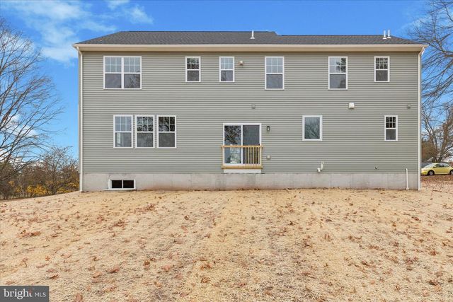 2803 N CHARLOTTE ST, Gilbertsville, PA 19525