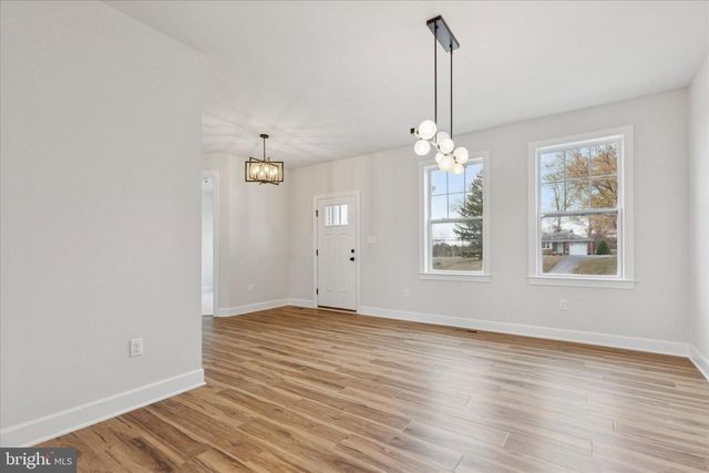 2803 N CHARLOTTE ST, Gilbertsville, PA 19525