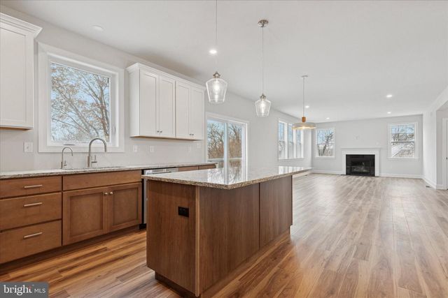 2803 N CHARLOTTE ST, Gilbertsville, PA 19525